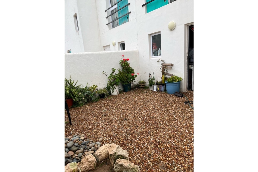 3 Bedroom Property for Sale in Lampiesbaai Western Cape